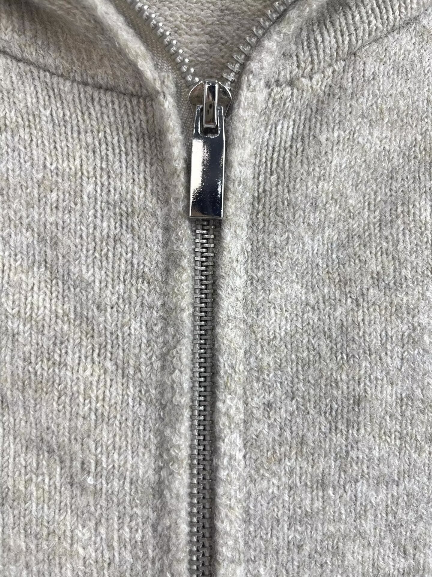 Women's new fashion long sleeved zipper hooded knitted Coat