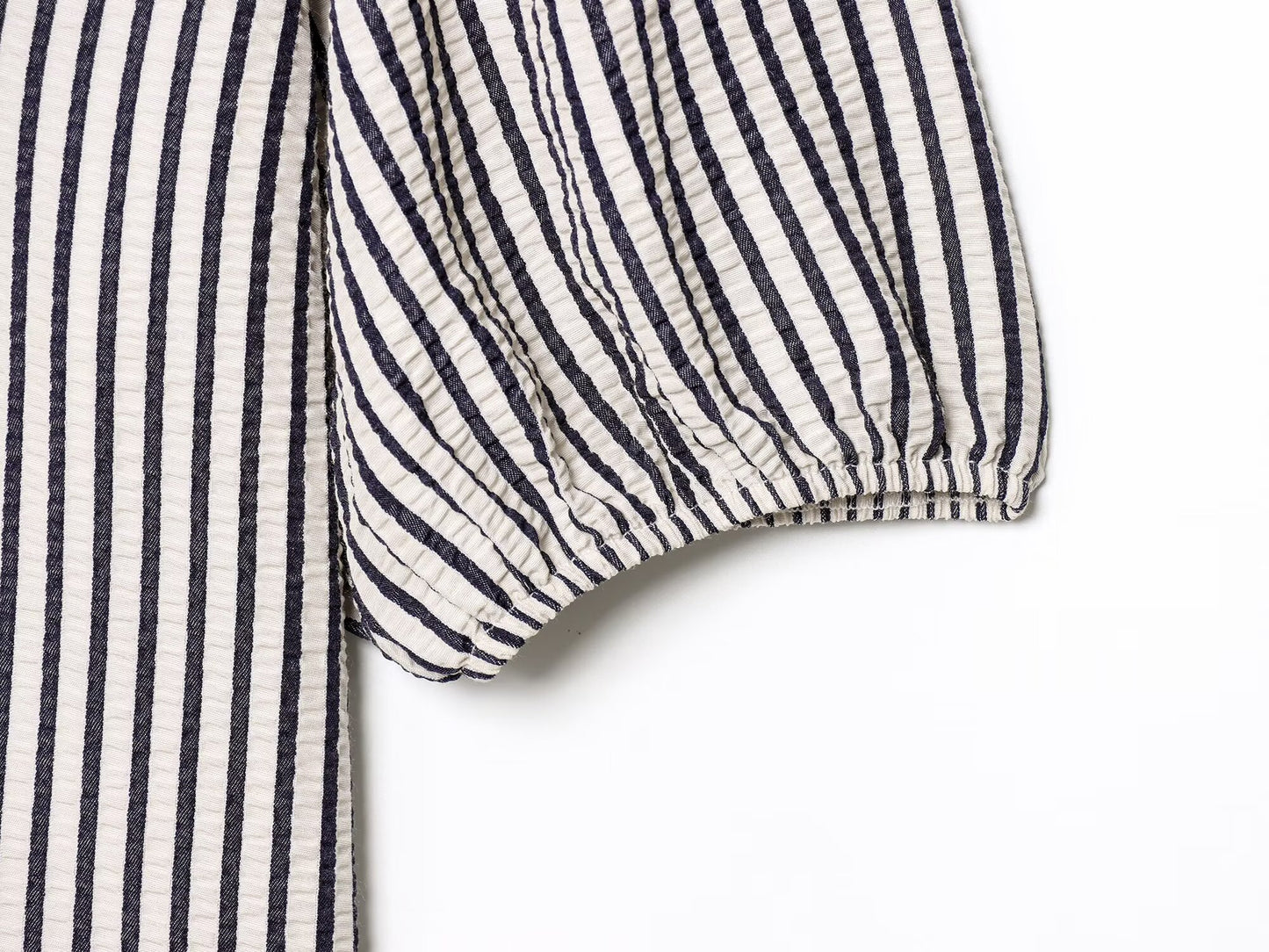 Women's new fashion bow decoration short sleeved striped shirt