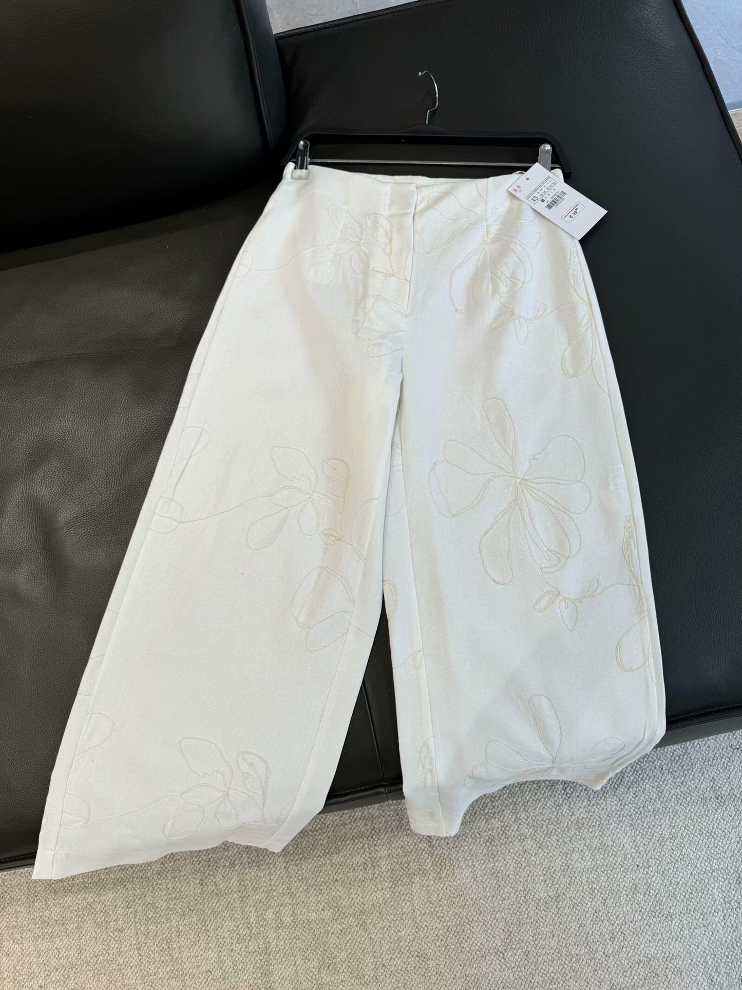 Women's New Fashion Linen Blended Flower Embroidered suspender Top