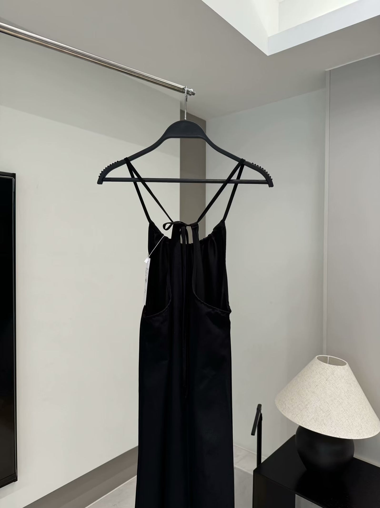 Women's new fashion pleated decoration hanging neck collar MIDI dress