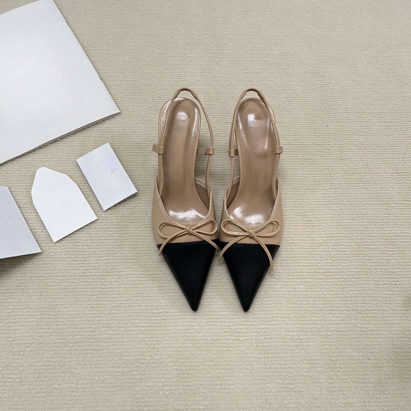 Women's New Fashion Wild Color Matching Design Bow Pointed Stiletto Heels Have A Shoe Box