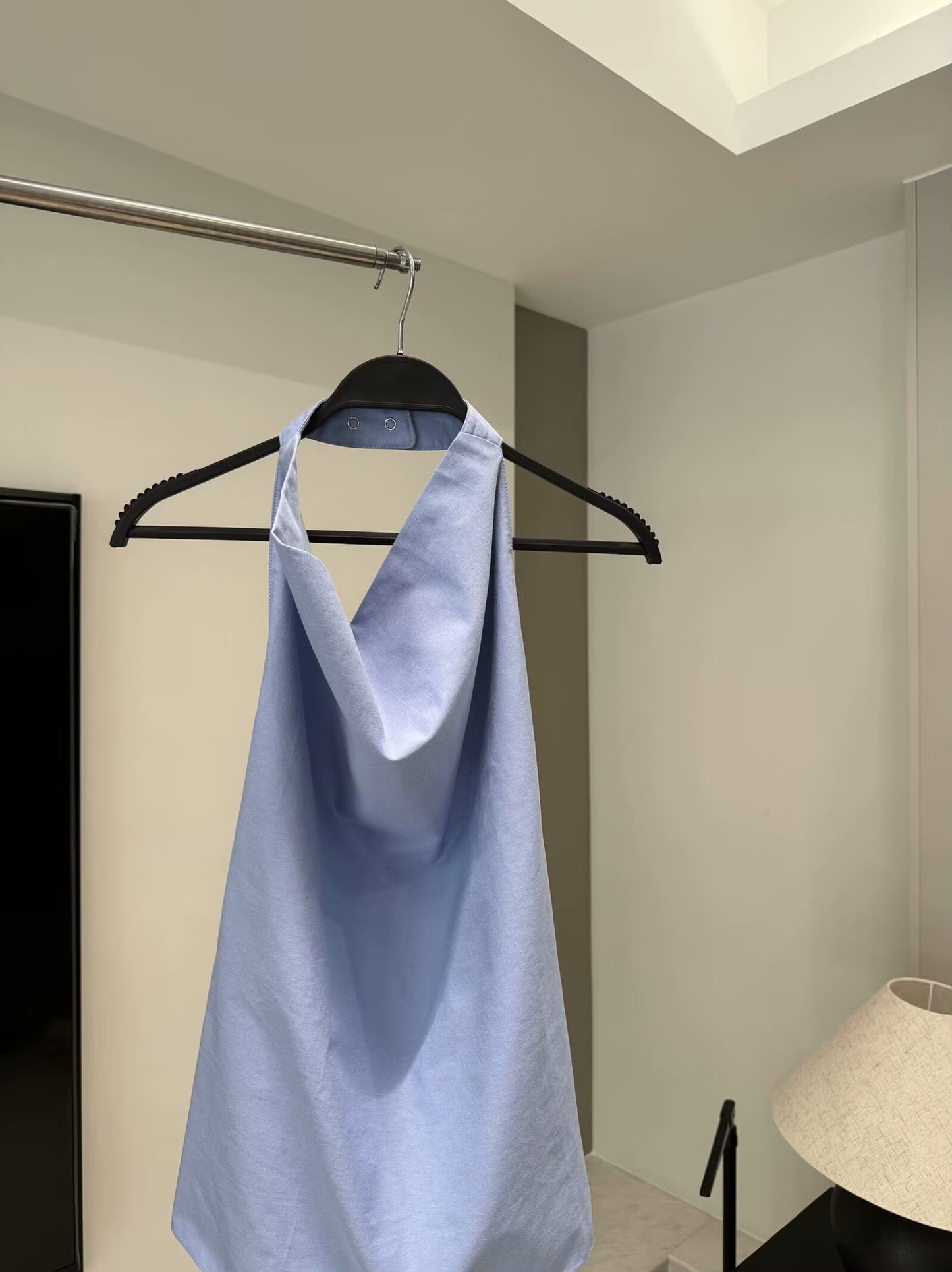 Women's new fashion backless lace up Design sleeveless hanging neck top