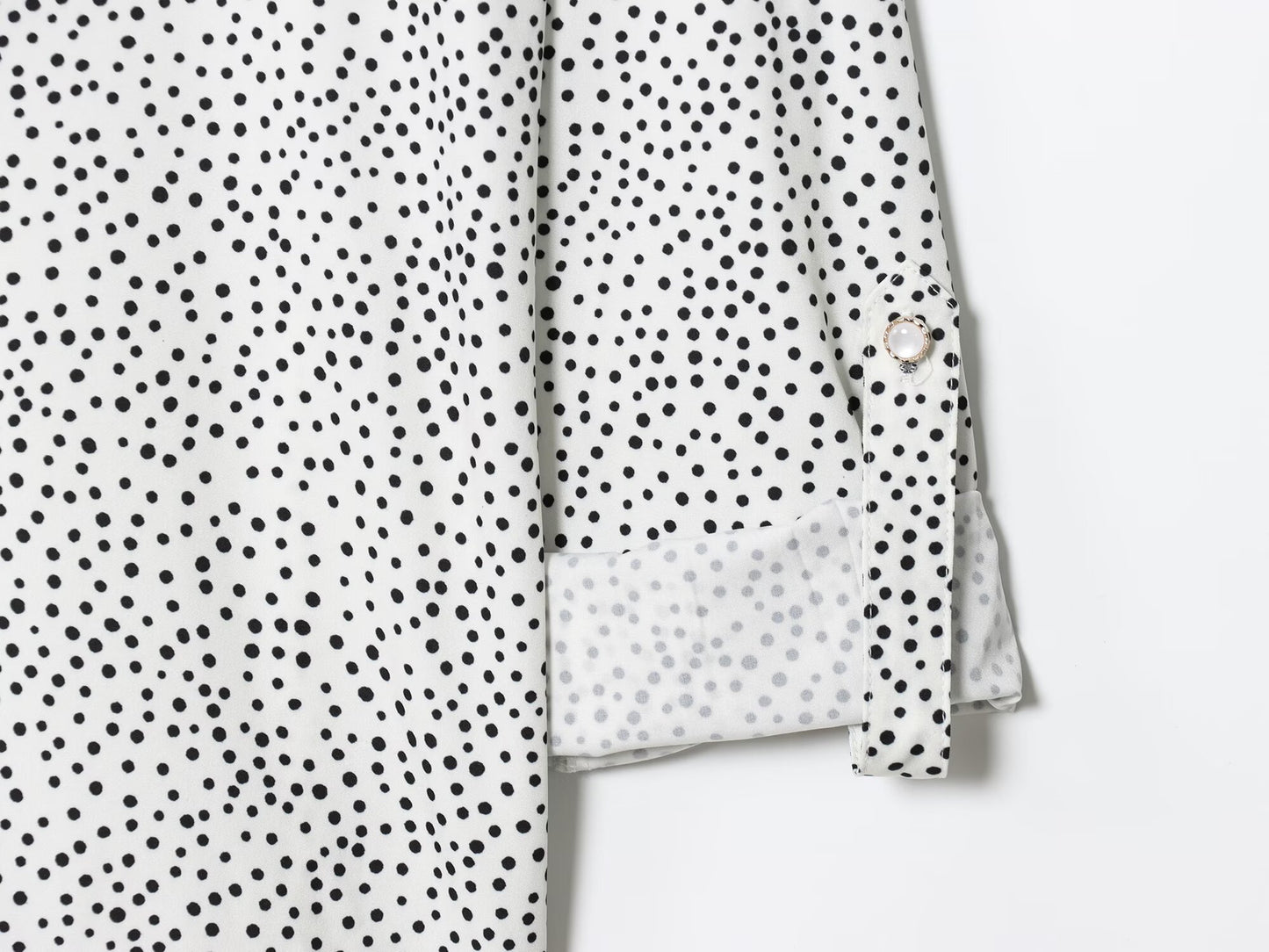 Women's new fashion adjustable design long sleeved polka dot shirt