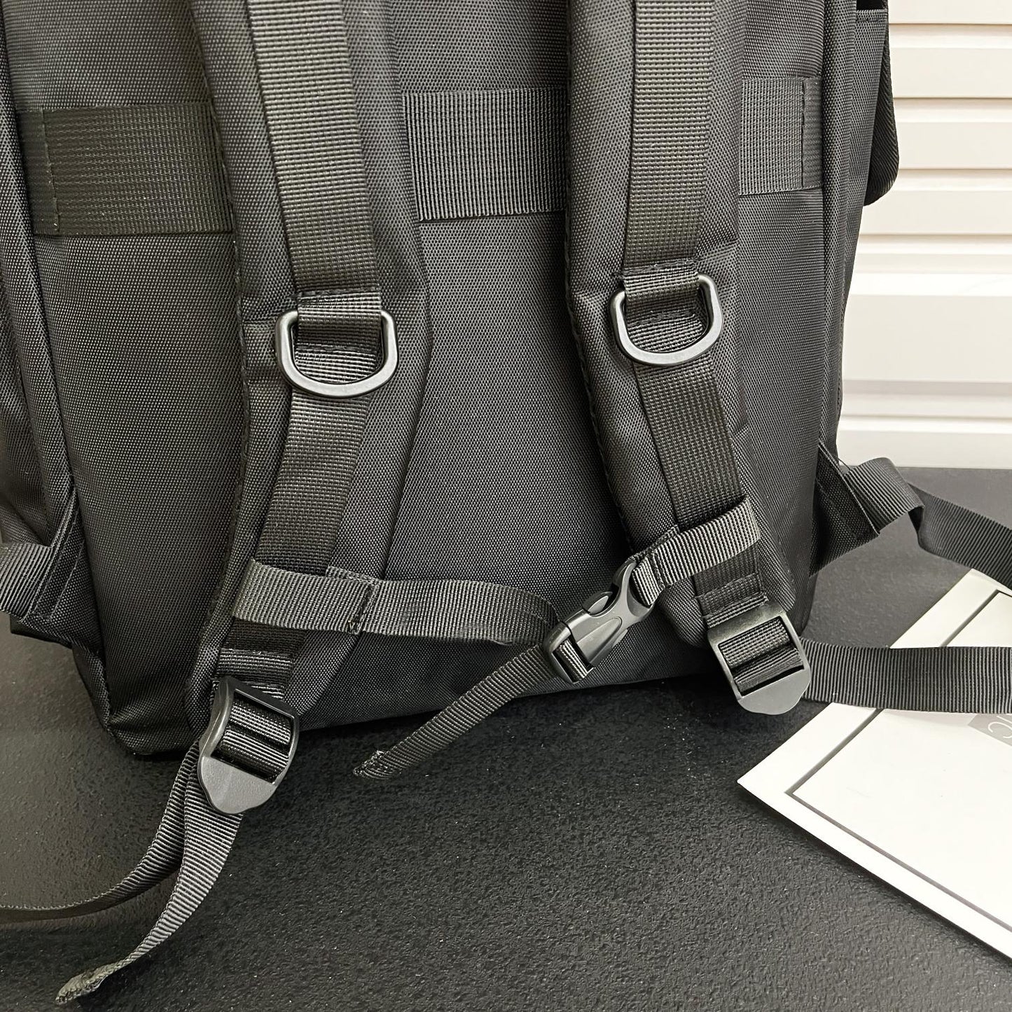 Men and Women with The Same New Fashion and Leisure Joker Multi-pocket Large-capacity Waterproof Backpack Travel Bag.