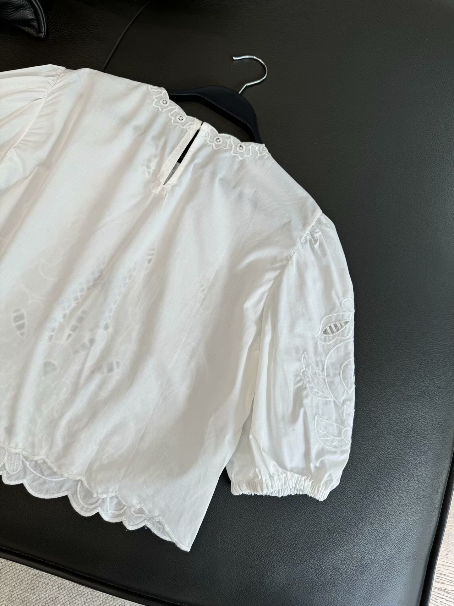 Women's Summer Fashion Short Round Neck Flower Embroidered Shirt