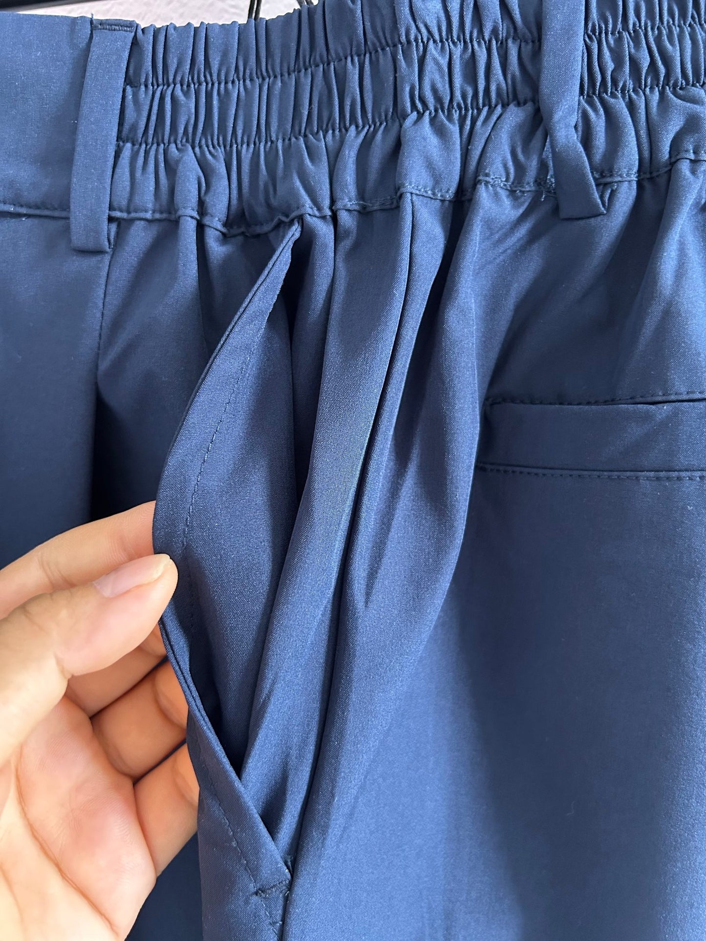 Women's New Casual Joker Loose Straight Elastic Waist Design Drape Wide-leg Pants.