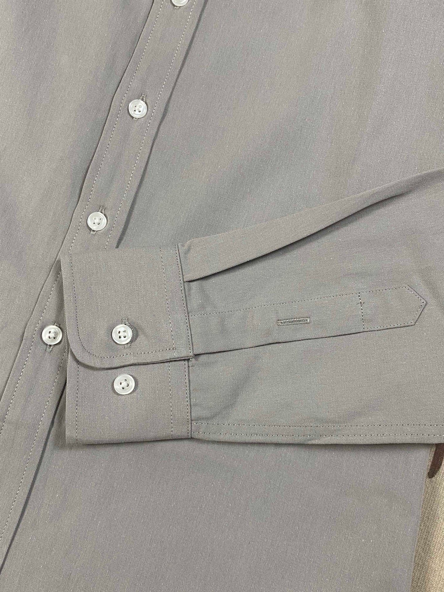 Men and women with the same new casual Joker cotton embroidered couple long sleeve shirt.