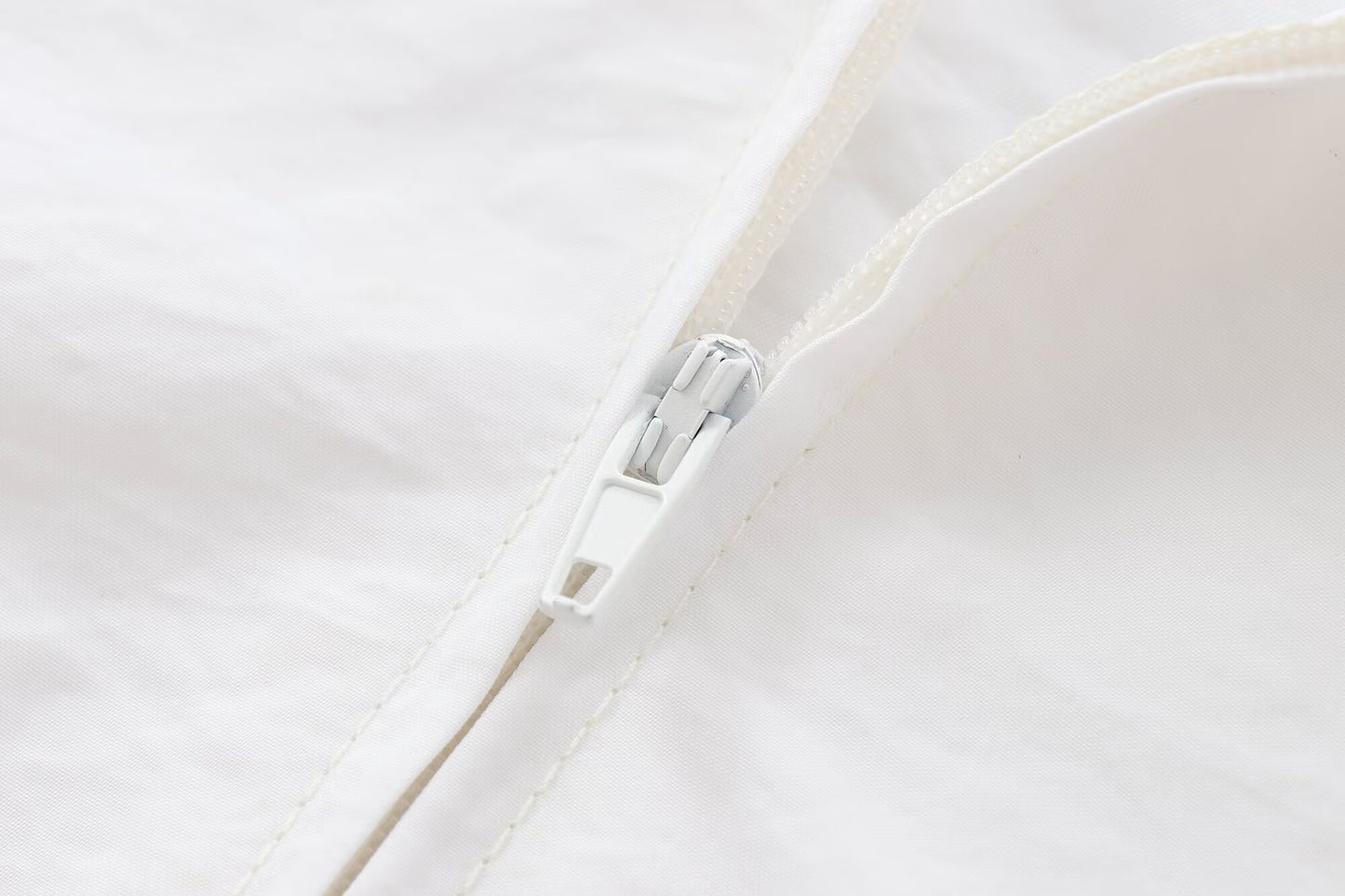 Women's 2025 new fashion short nylon hooded jacket Coat