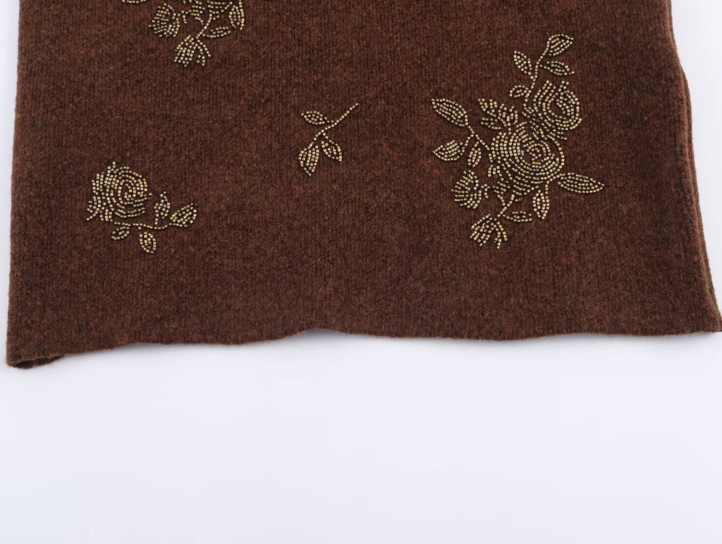 Women's beaded decorative short sleeved knitted sweater