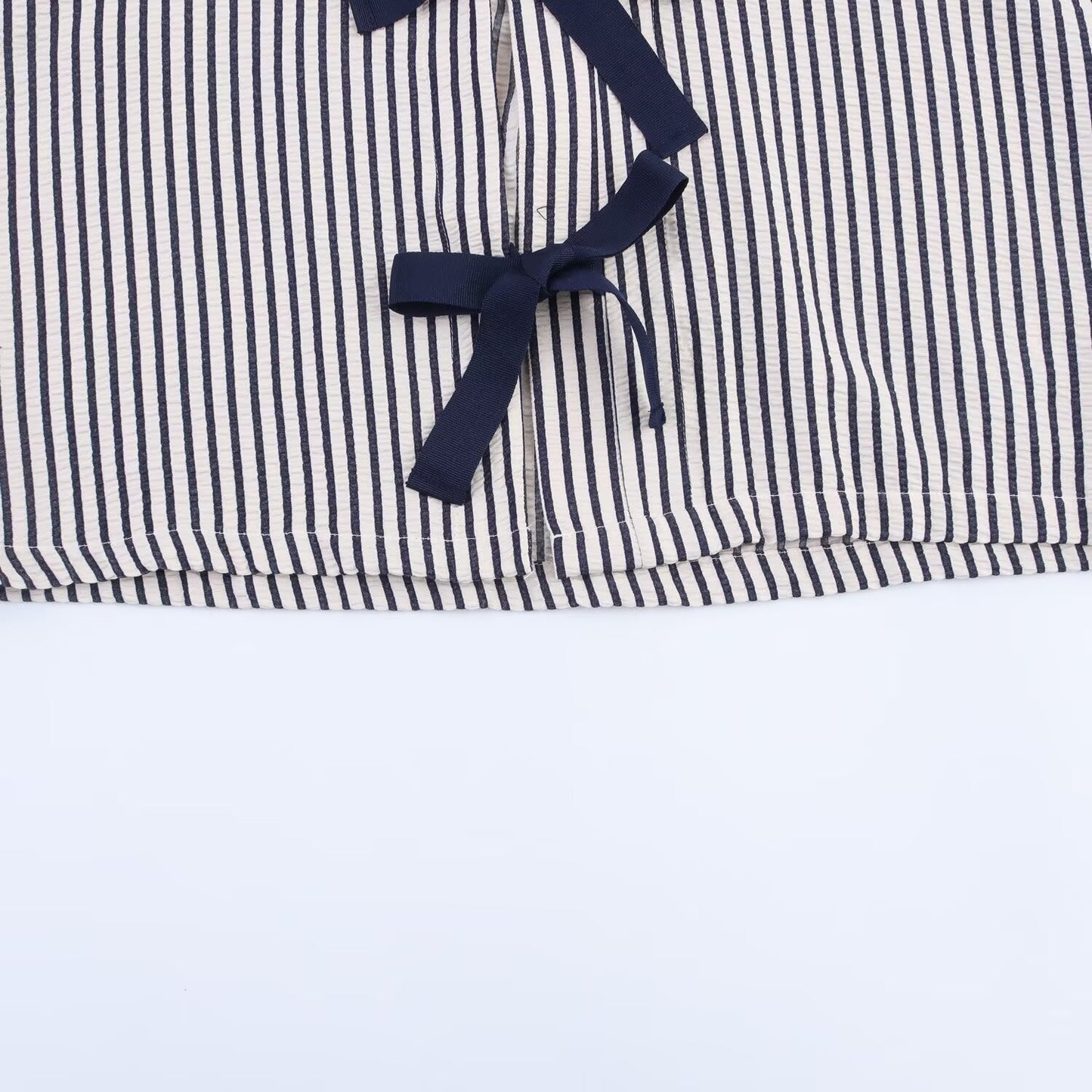 Women's new fashion bow decoration short sleeved V-neck striped top