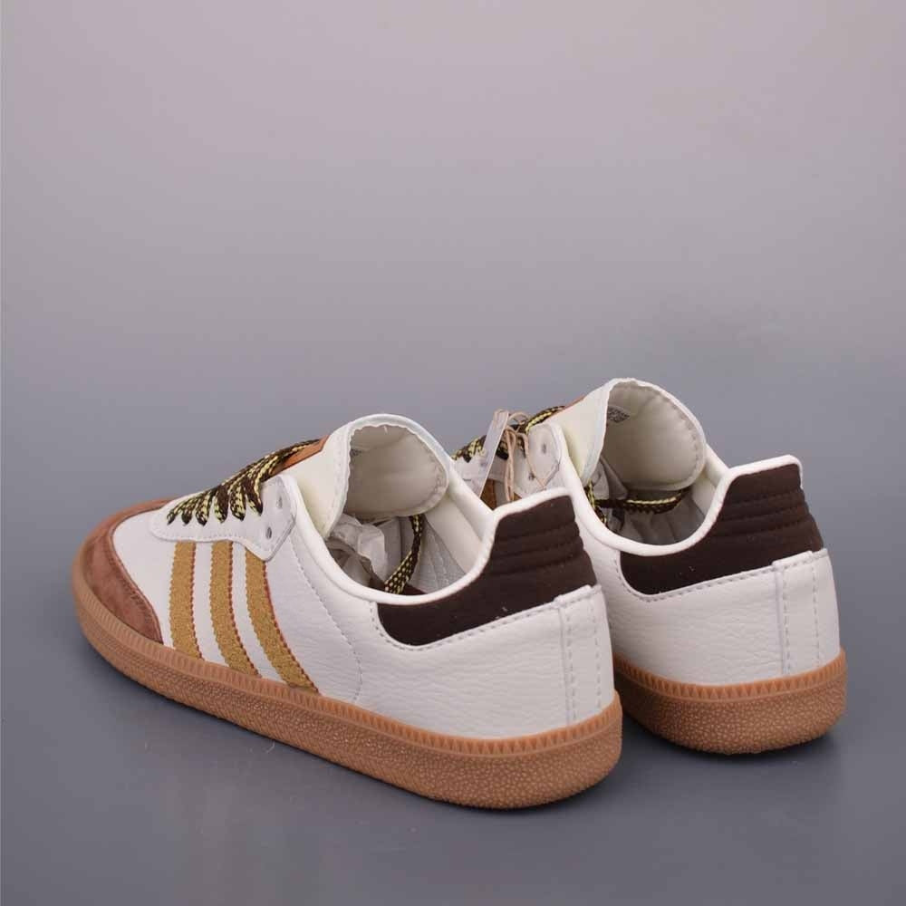 Men and Women with The New Joker Casual Retro Color Matching Design Comfortable and Light Casual Sneakers.