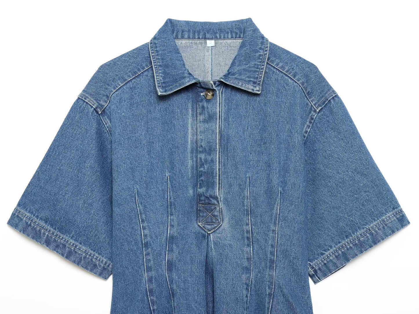Women's short sleeved waist cinched denim shirt