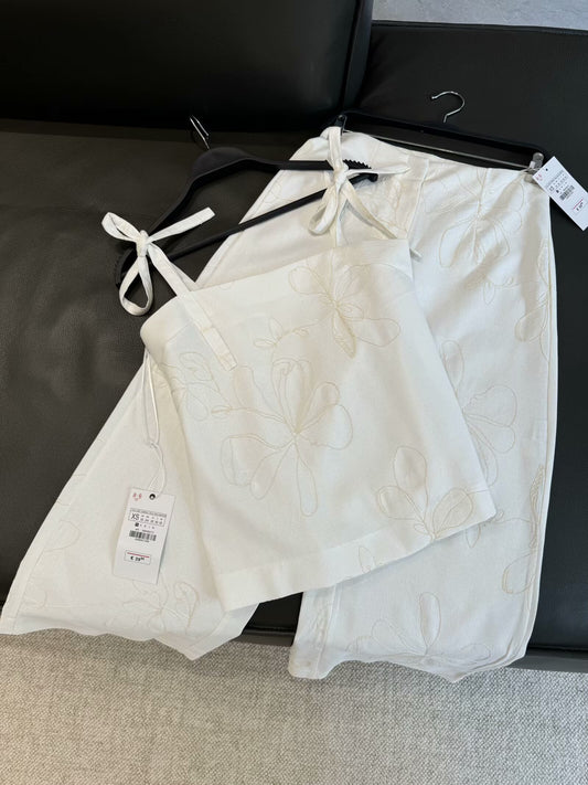 Women's New Fashion Linen Blended Flower Embroidered suspender Top