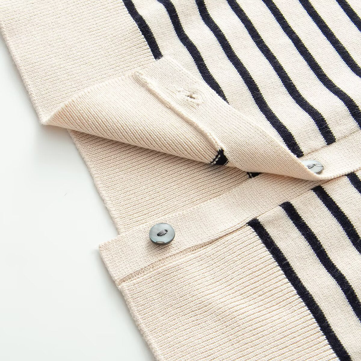 suit Women's 2 pieces O Neck striped knitted Coat+T-shirt