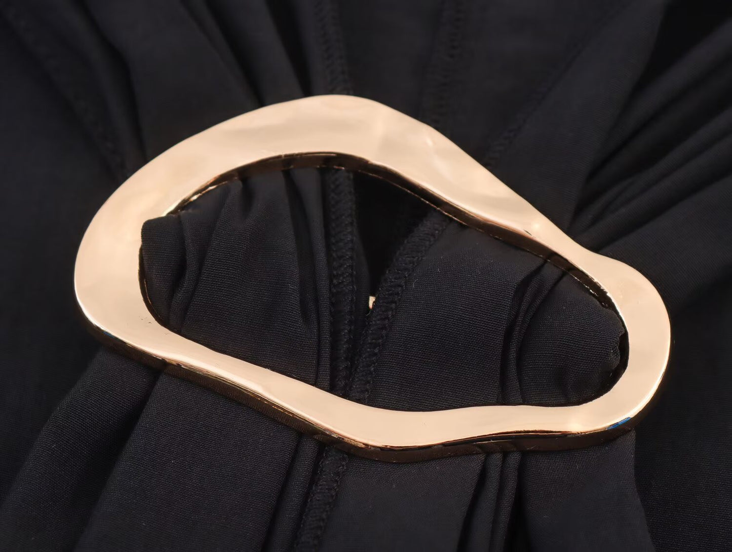 Women's new fashion brooch decoration sleeveless hanging neck top