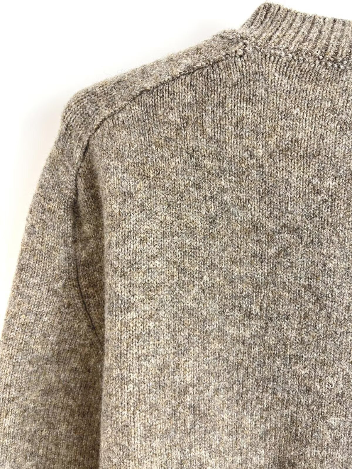 Women's new fashion short O-Neck long sleeved knitted cardigan