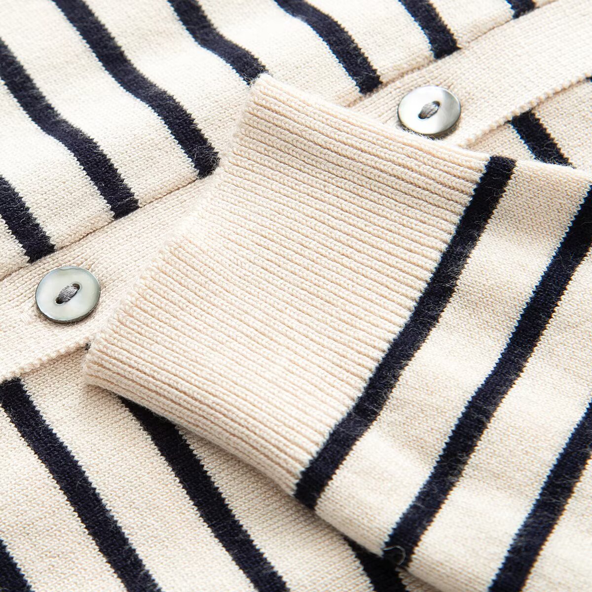 suit Women's 2 pieces O Neck striped knitted Coat+T-shirt