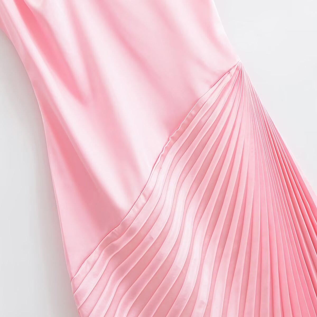 Women's new fashion pleated hem sleeveless satin texture MIDI dress