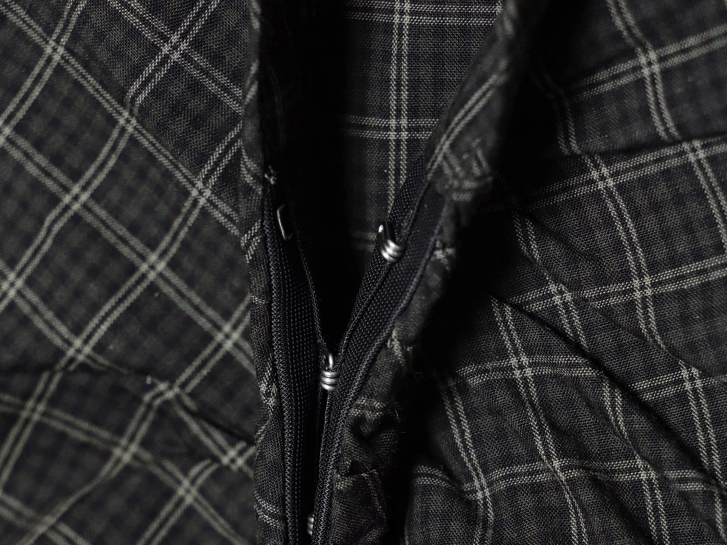 Women's pleated decorative slim plaid top