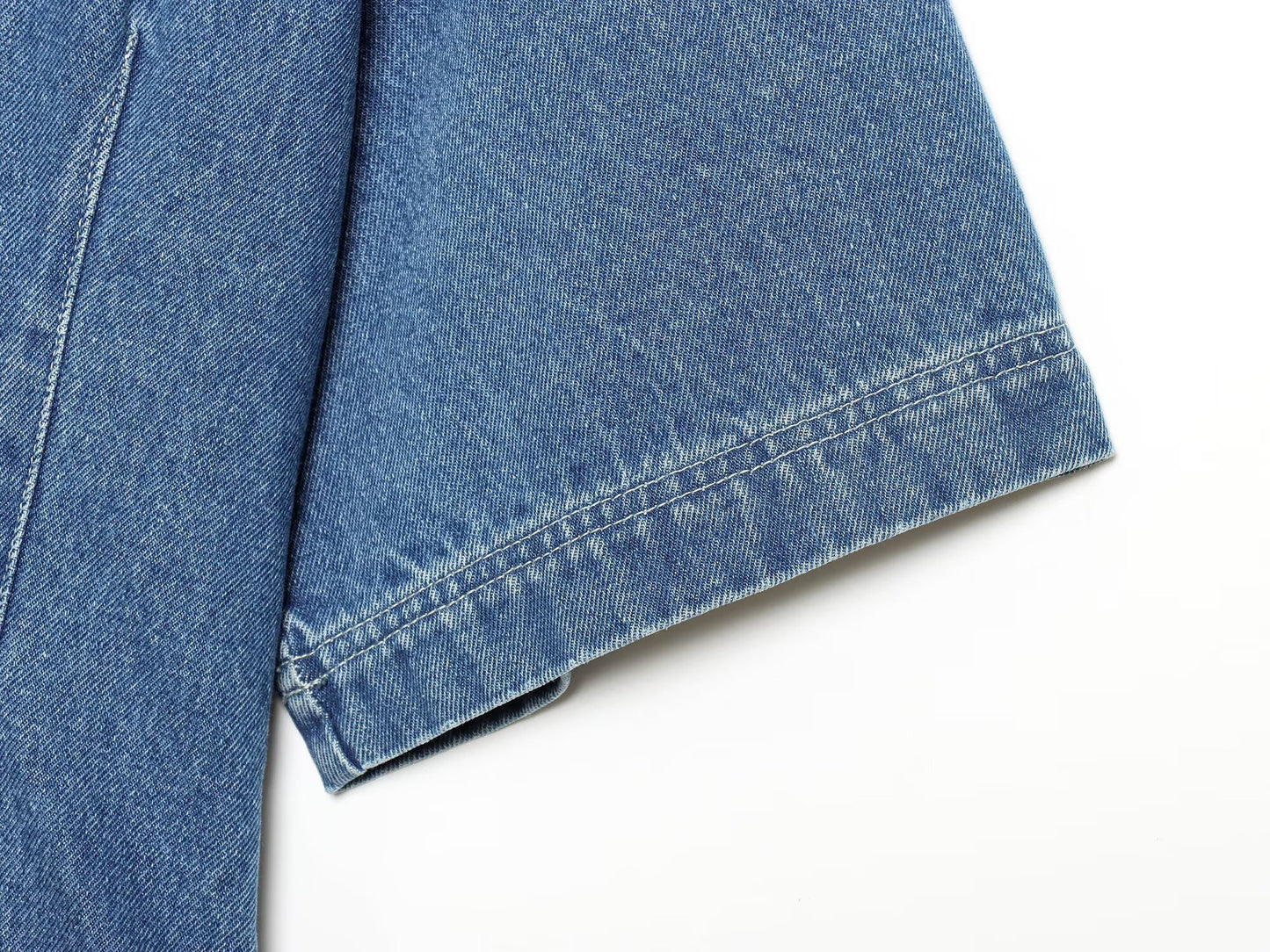 Women's short sleeved waist cinched denim shirt