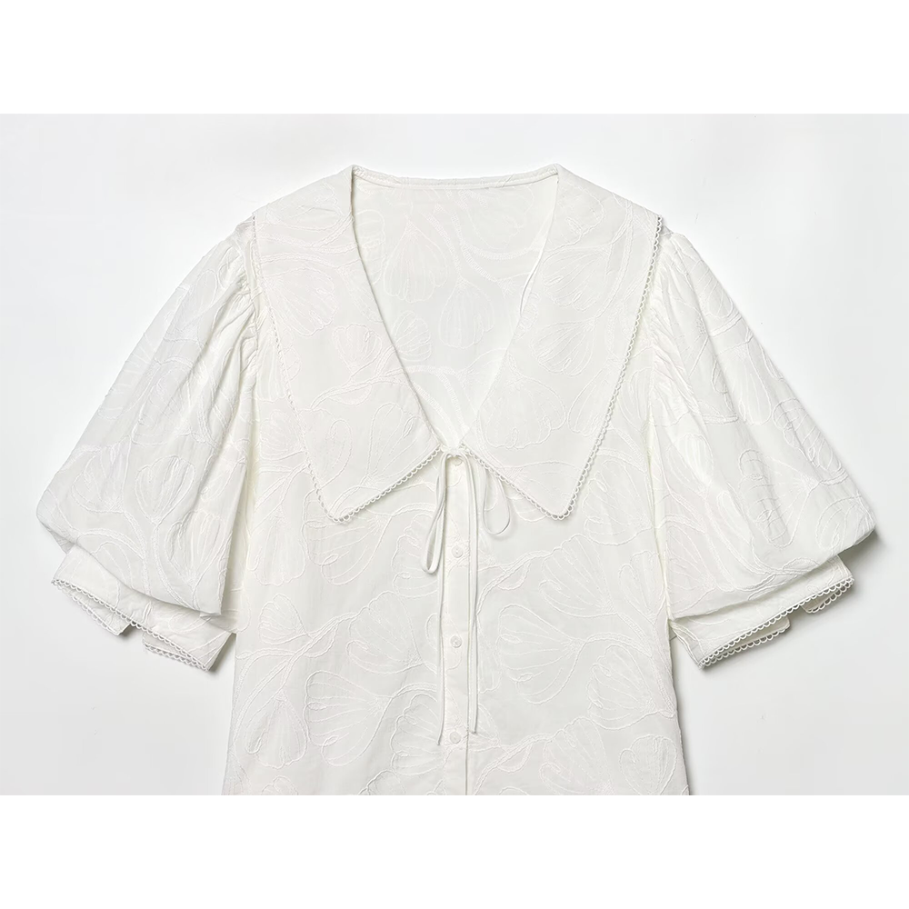 Women's new small round Neck embroidered shirt