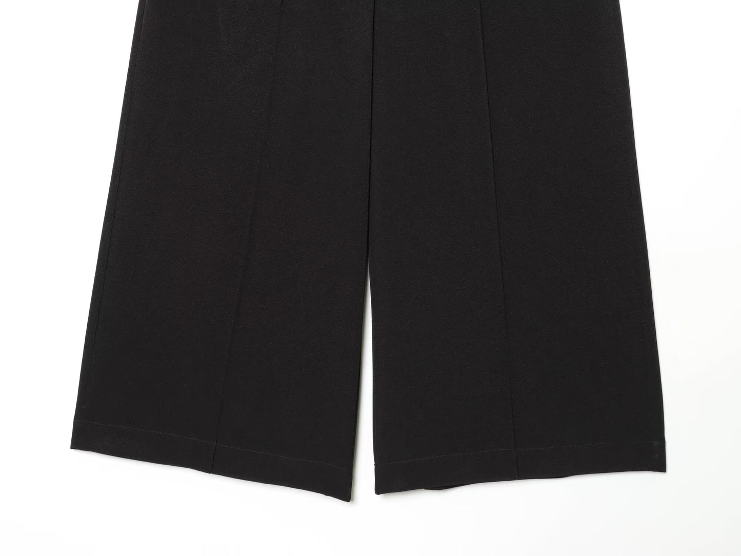 Women's loose straight casual shorts