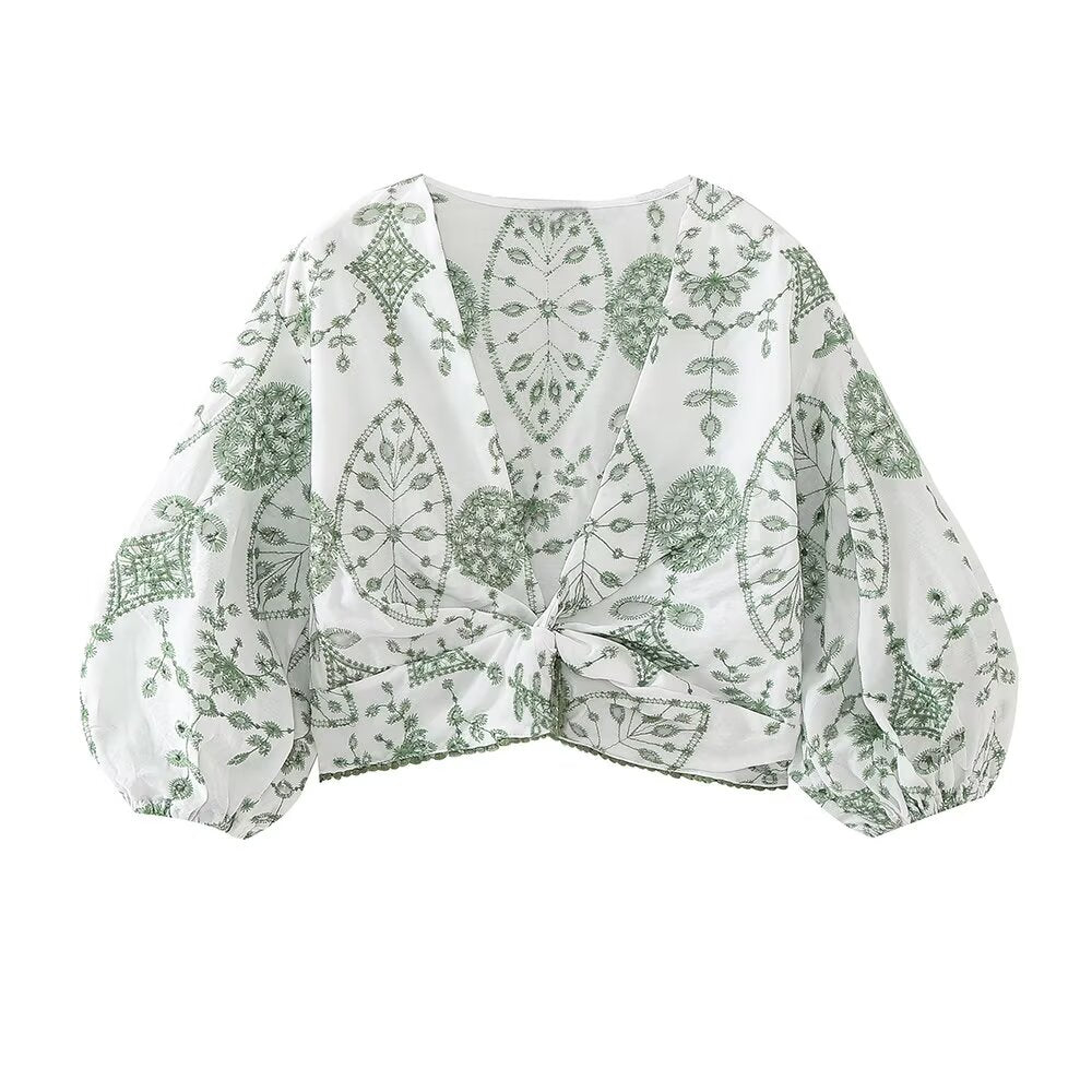 suit Women's 2 pieces new fashion short V-neck embroidered top+Shorts suit