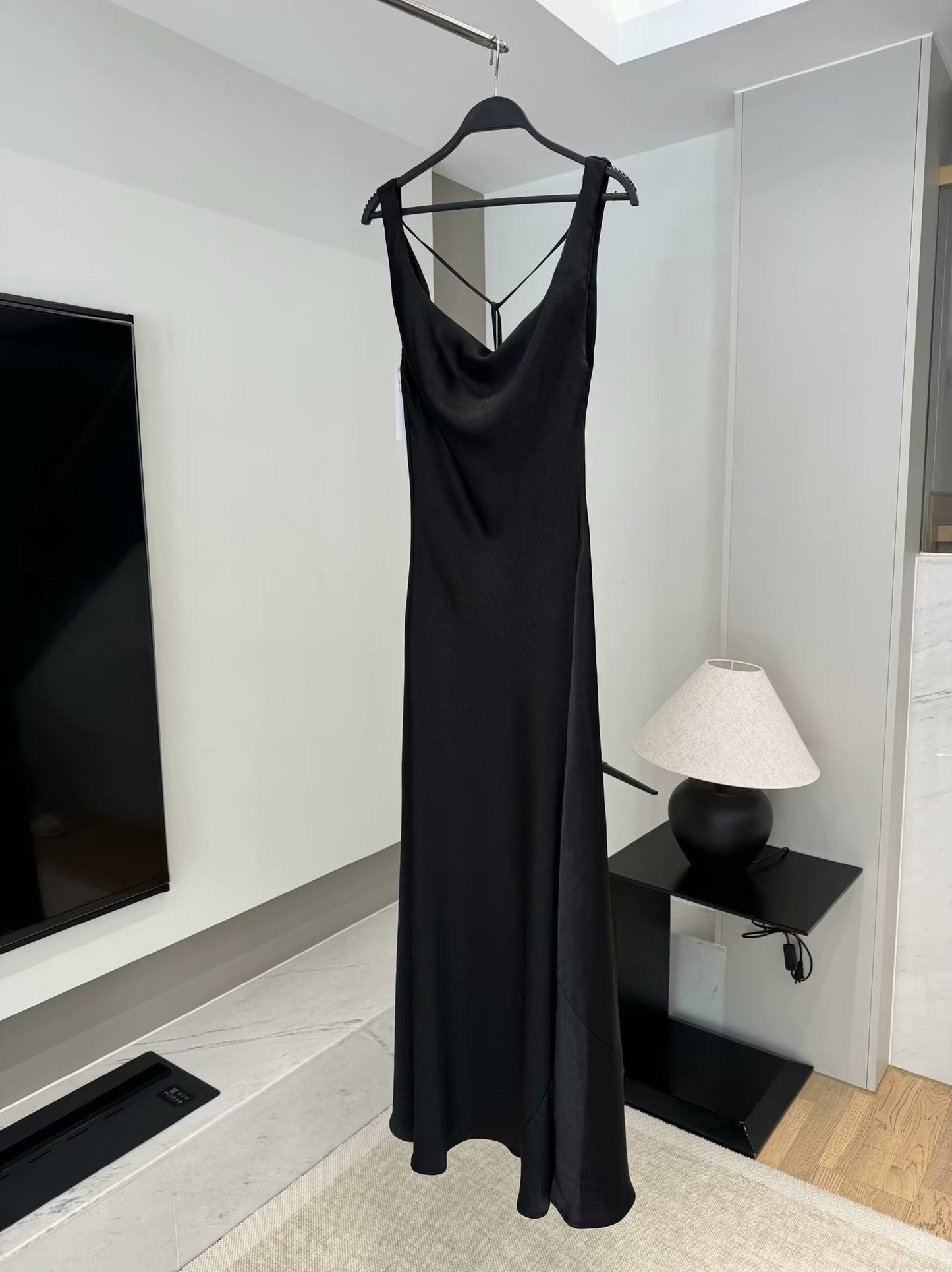 Women's 2025 chic fashion satin dress retro sleeveless dress