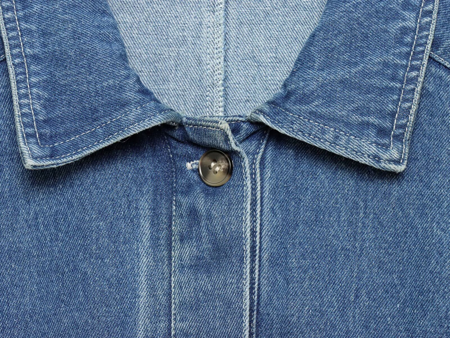 Women's short sleeved waist cinched denim shirt