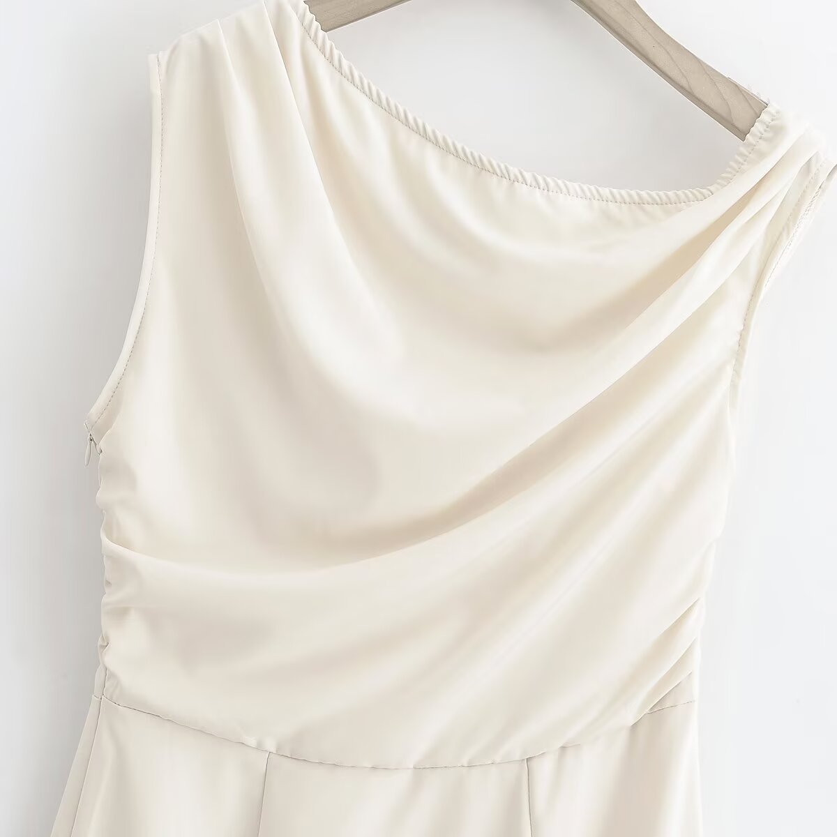 Women's Fashion Slant Shoulder Collar Sleeveless Hip Wrapped Midi Dress