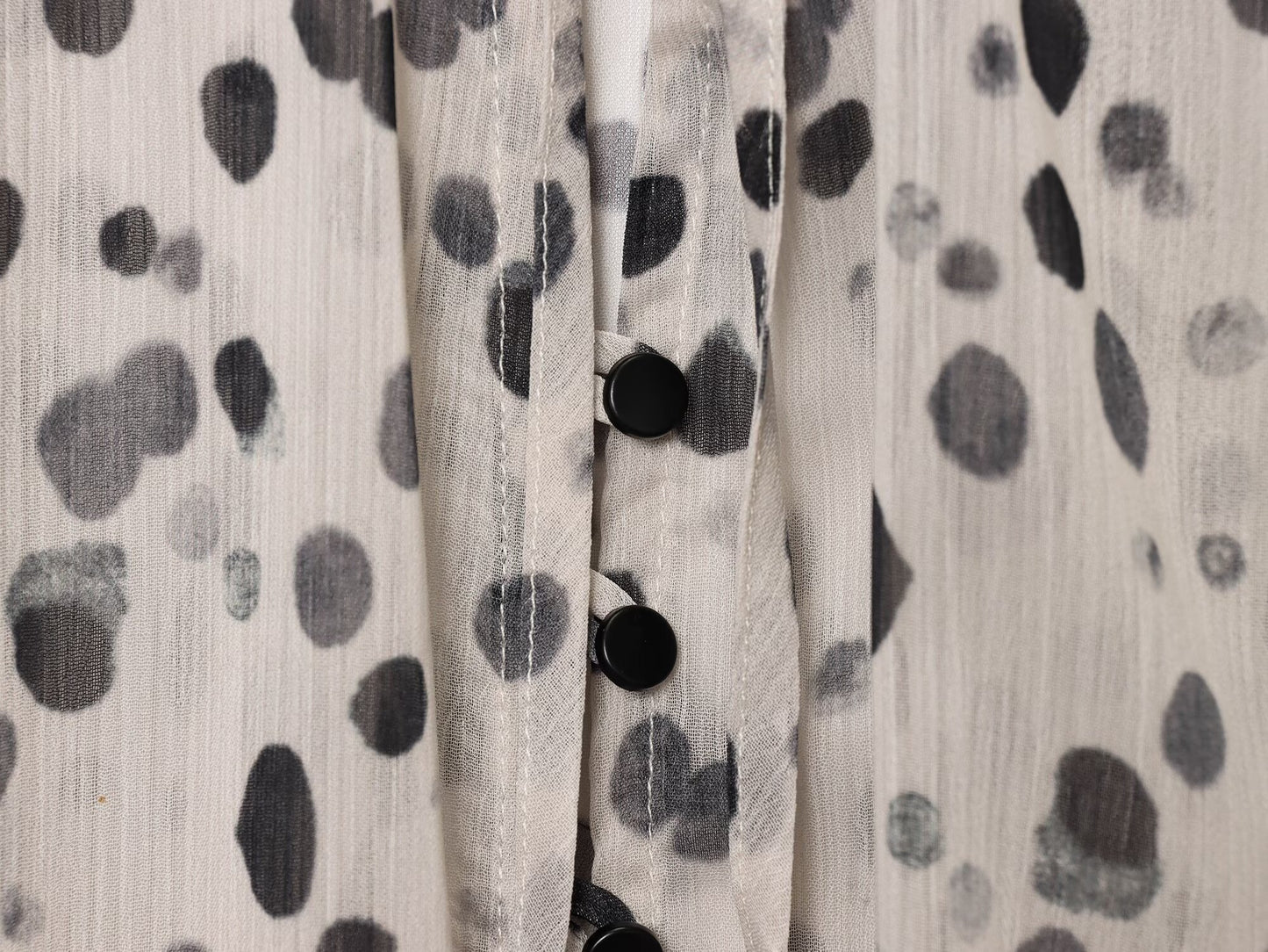 Women's New Fashion loose single breasted stand collar polka dot printed shirt