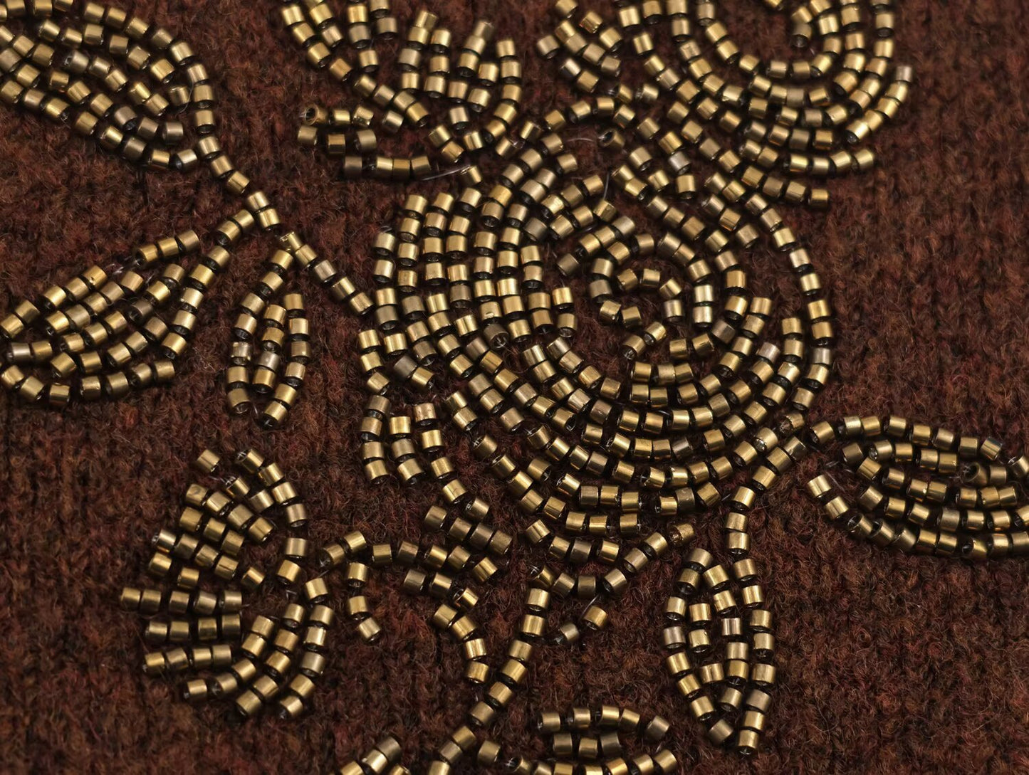 Women's beaded decorative short sleeved knitted sweater