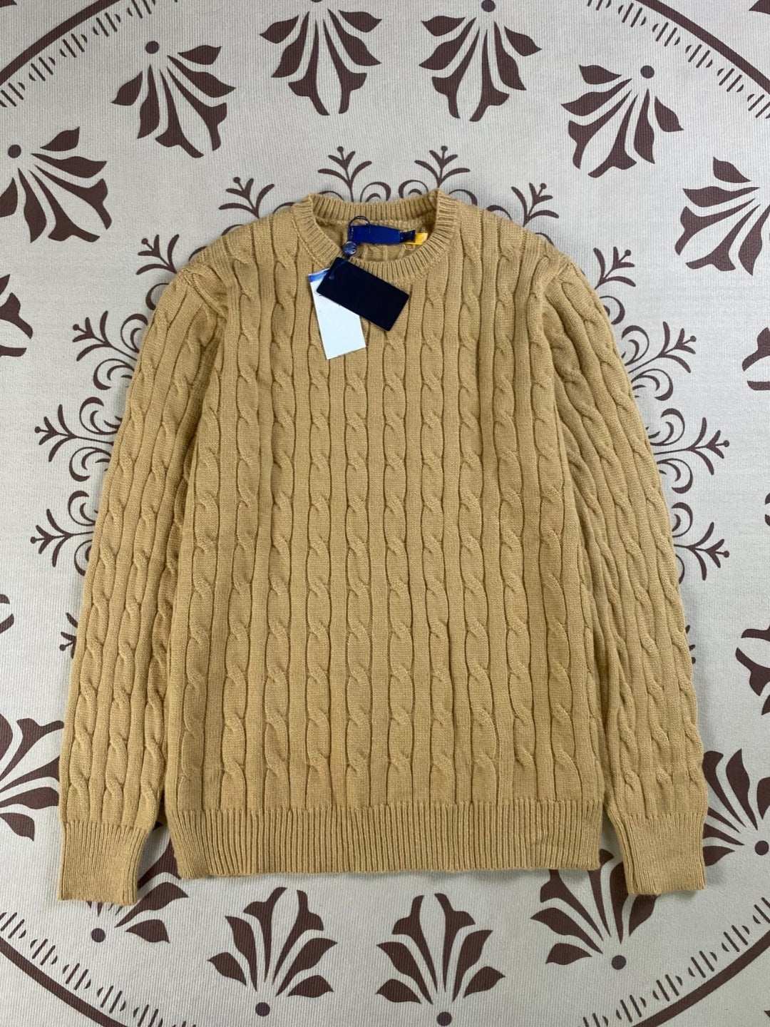 Men's and women's Joker Embroidery Knitted O-neck Sweater Knitwear