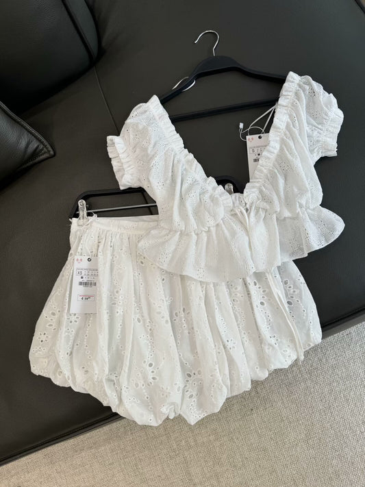 suit Women's 2 pieces new short Lotus leaf edge decorative lace up top + shorts suit