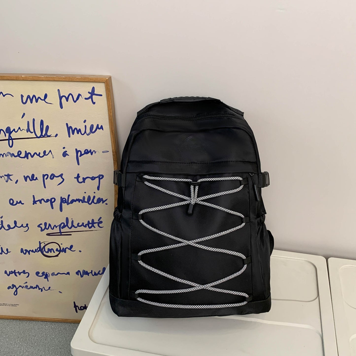 Men's and Women's Leisure Versatile Sports Drawstring Design Adjustable Shoulder Strap Multifunctional Backpack Travel Bag.