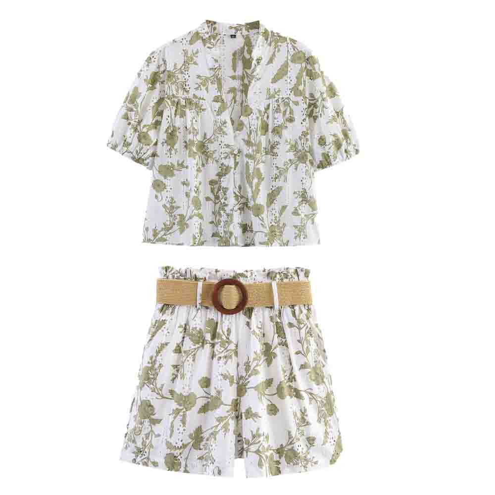 Women's new fashion short sleeved hollow embroidery printed top+shorts suit